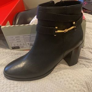 Ted Baker Anisea Size 10 Black Boots